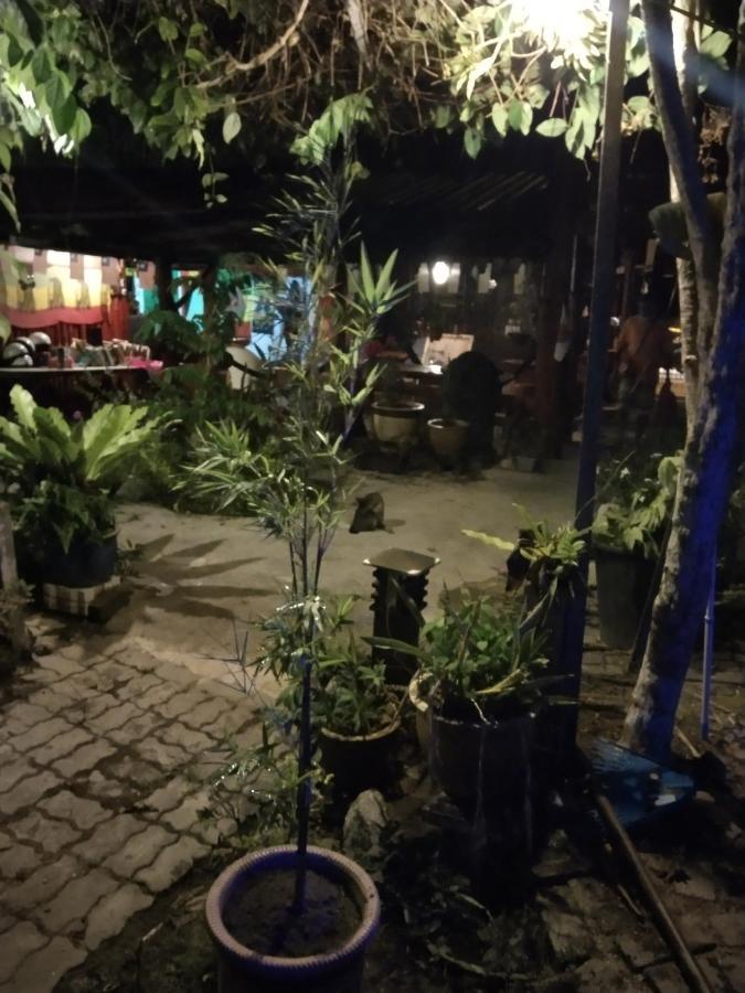 فندق Nazri Nipah Camp Pangkor كامبونج تيلوك نيباه المظهر الخارجي الصورة