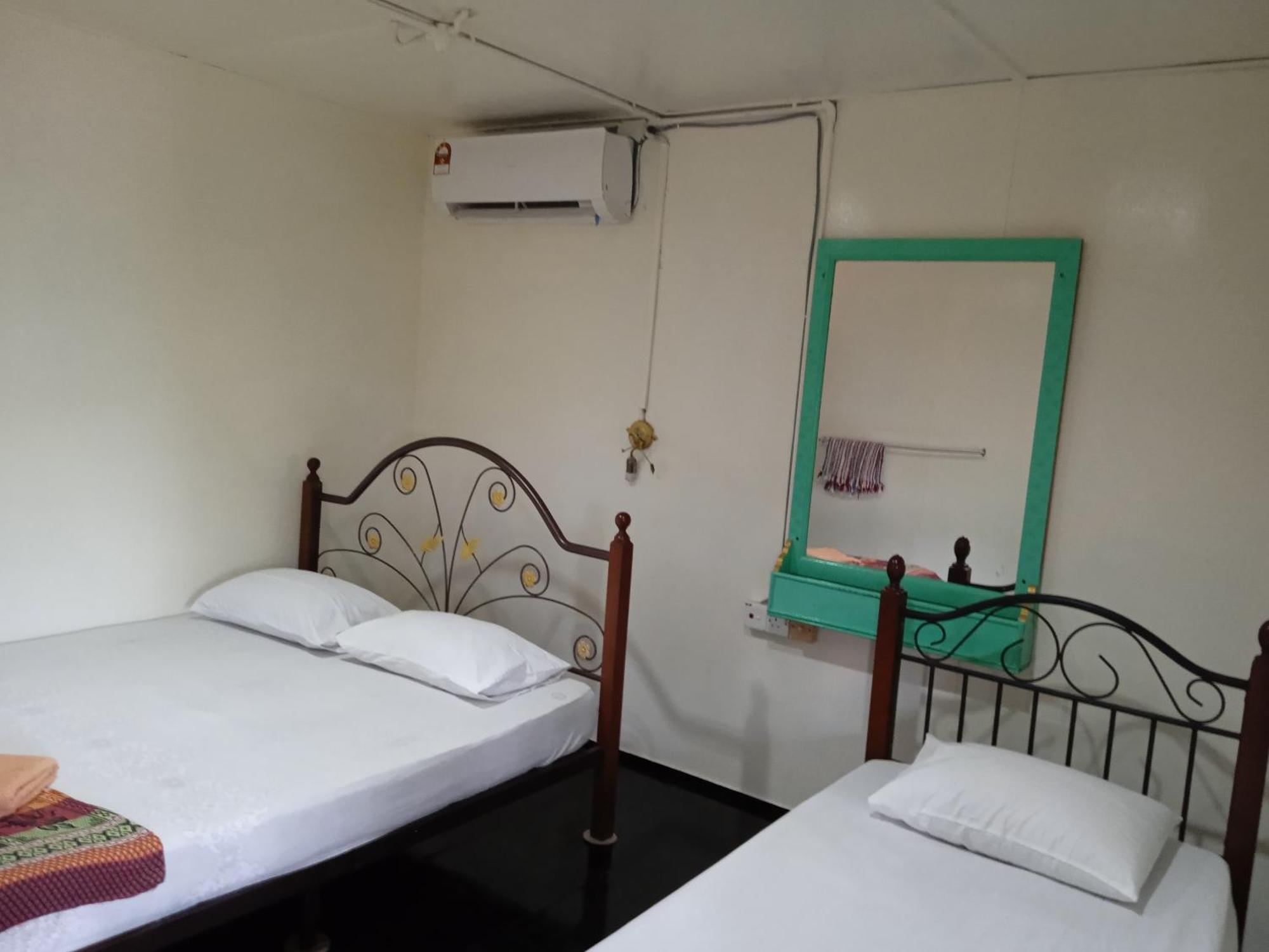 فندق Nazri Nipah Camp Pangkor كامبونج تيلوك نيباه الغرفة الصورة